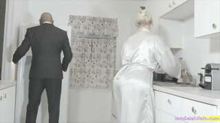 Sela Mvua Kuchukua Protini Hii Packed BBC Kama Kitu