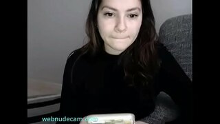 Sexy meisje flash Tieten webnudecam.com