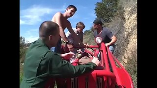 Pervers negru floozie Kelly Starr cu knockers mari se bucură atunci când patru semenii excitat bagat-o în toate găurile ei dracului Pervers negru floozie Kelly Starr cu knockers mari se bucură atunci când patru semenii excitat bagat-o în toate găurile ei dracului