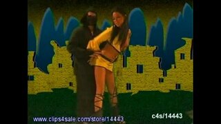 Tanner Mayes bat sexy bideo-joko immoral kumbat