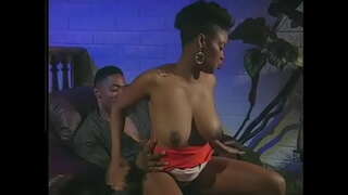 ���ালো, মাই এর, গুদ, আবলুস, স্বামী ও স্ত্রী, কুকুরের শৈলী চেয়ার